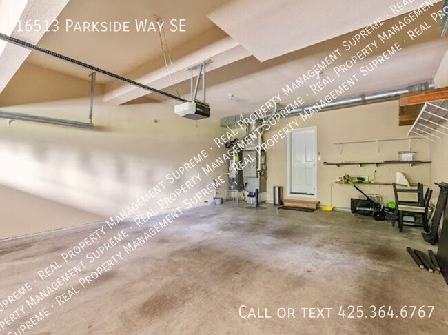 Building Photo - 16513 Parkside Way SE