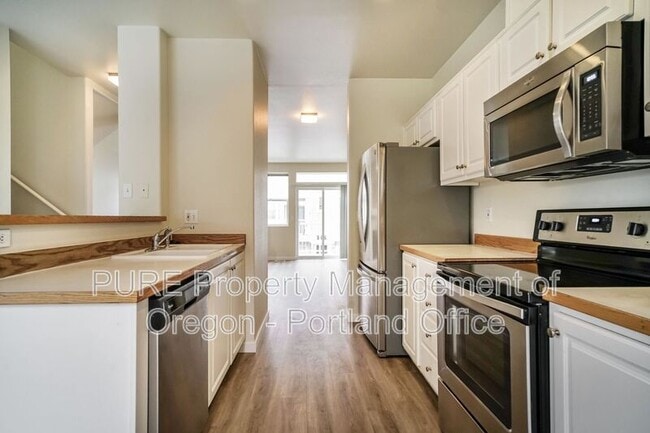 Building Photo - 16070 SW Audubon St