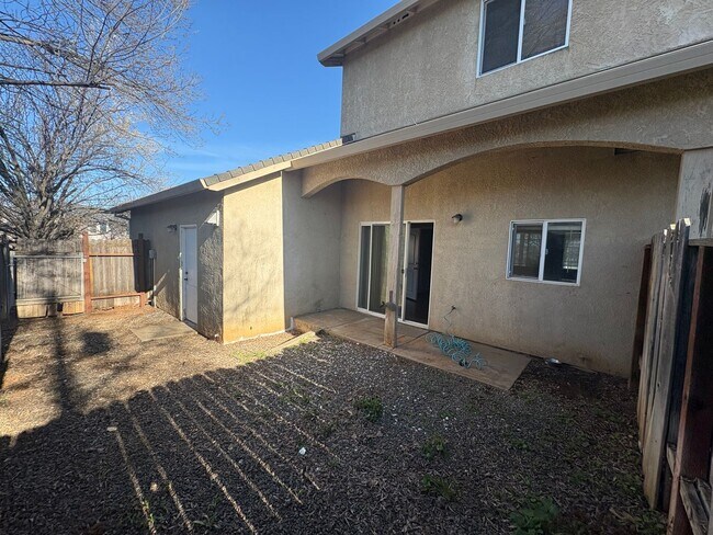 Building Photo - Brokeoffmtn19745/19747