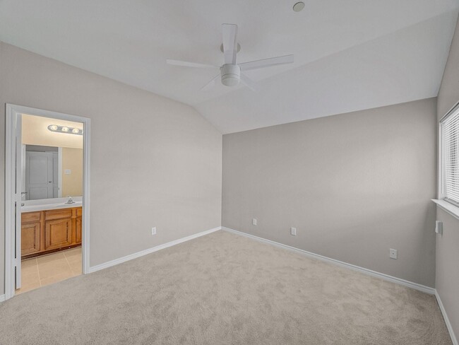 Building Photo - 6837 Livorno Ln