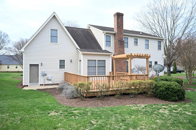 Building Photo - W. Burlington