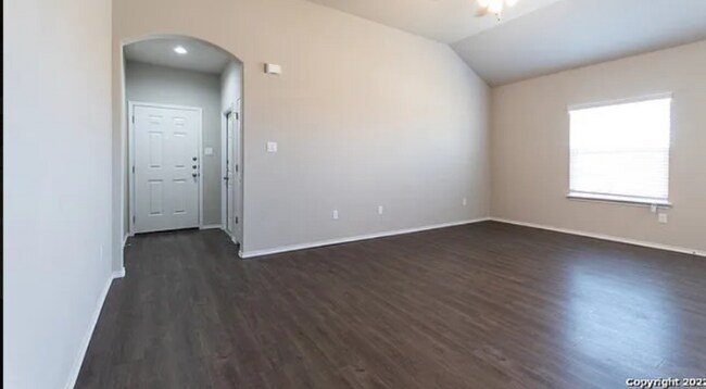 Building Photo - 624 Grayson Ln
