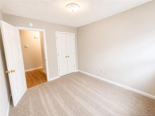 Building Photo - 633 Winthrop Ct