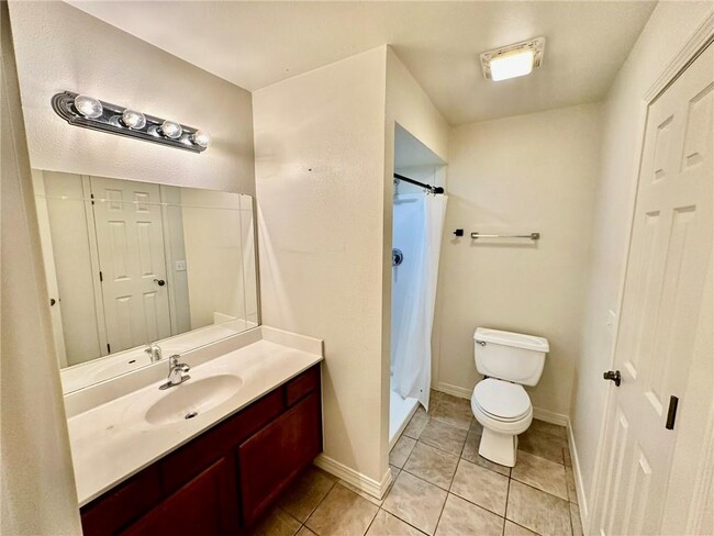 Building Photo - 5217 S 62nd St