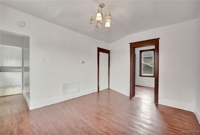 Building Photo - 214 Ludington St