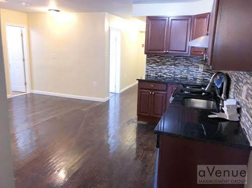 Building Photo - 4716 Chestnut St