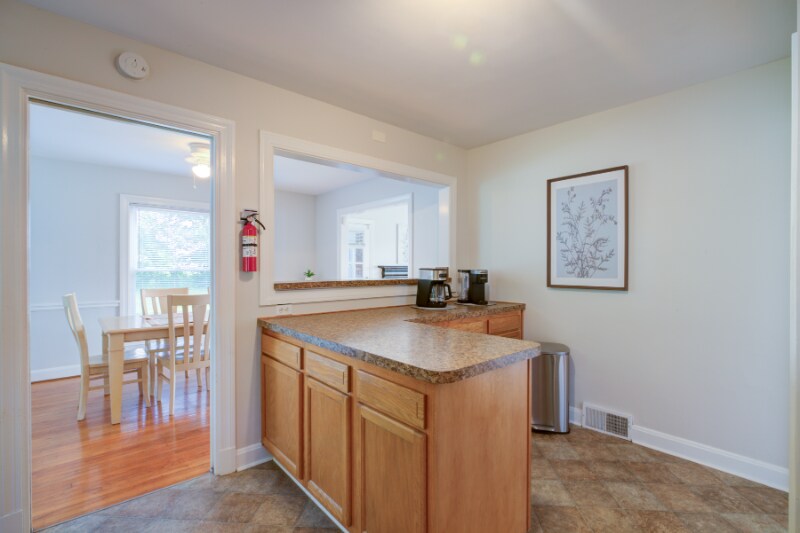 Building Photo - 8006 Watterson Trail