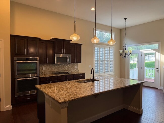 Building Photo - 36 Sag Harbor Ct