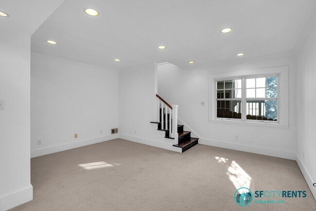 Building Photo - Forest Hill: Elegant Single Family Home