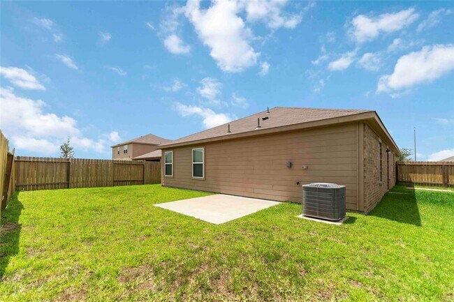 Building Photo - 408 Elaine Vly Dr