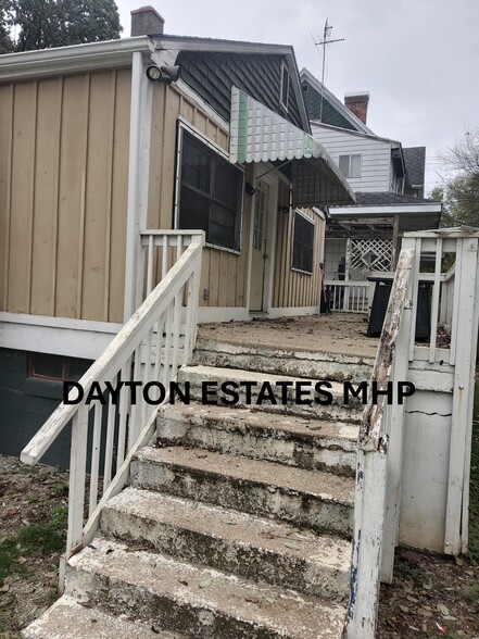 Primary Photo - 2329 Troy St