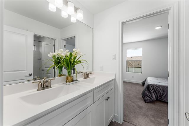 Building Photo - 1045 Bleriot Dr
