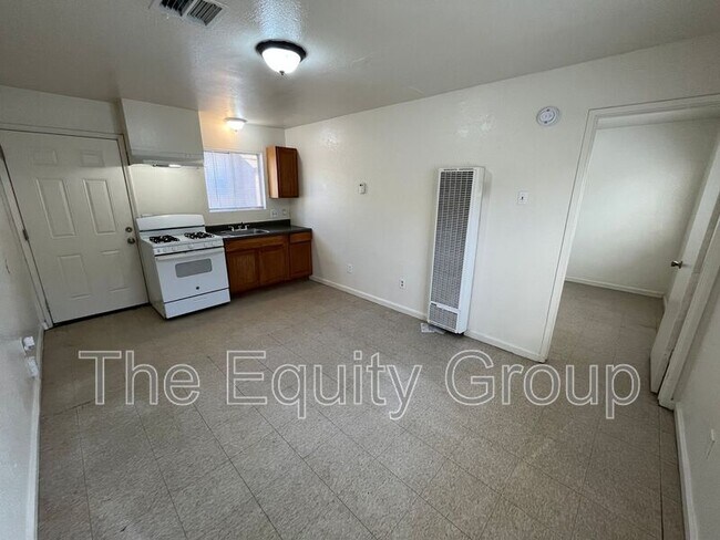 Building Photo - 9318 Rd 236