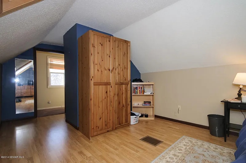 Building Photo - 301 15th Ave SW