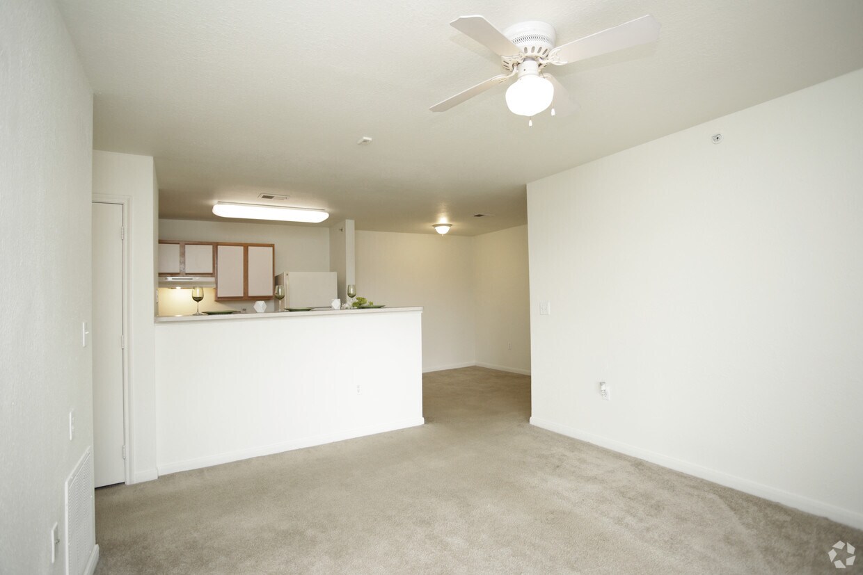 North Oak Crossing Apartments Kansas City