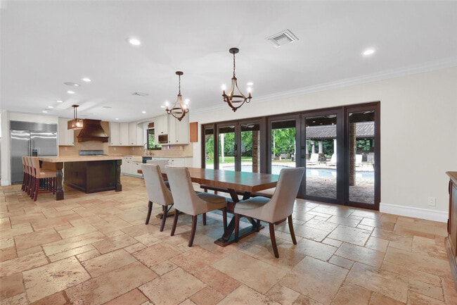 Building Photo - 14701 SW 63rd St