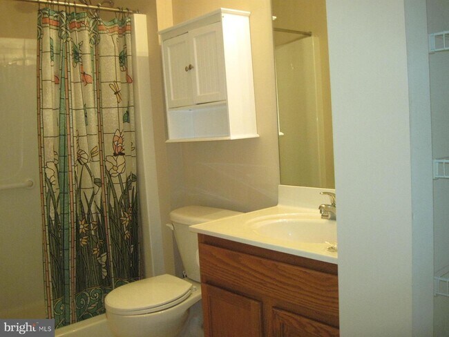 Building Photo - 7014 Seneca Ridge Dr
