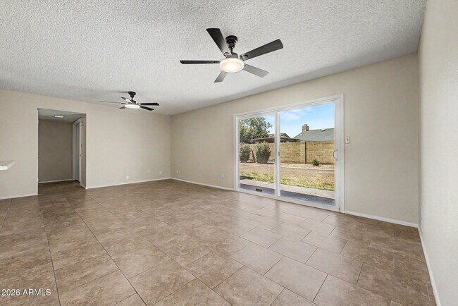 Building Photo - 4828 W Palo Verde Ave