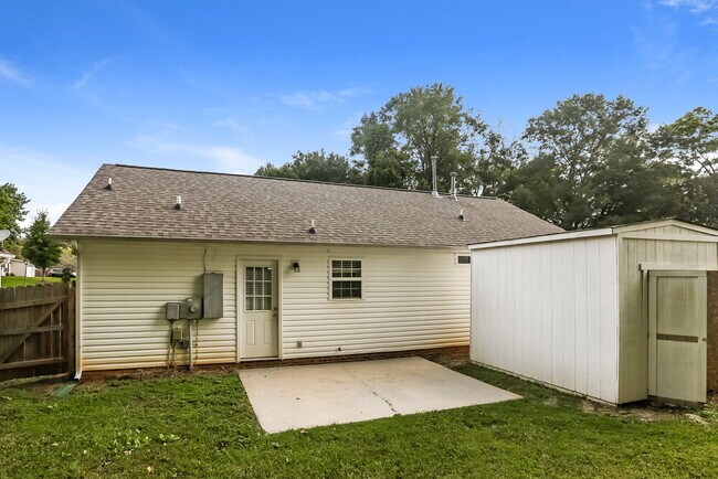 Building Photo - 8543 Alicia Brittany Ln