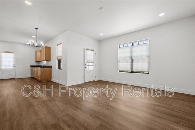 Building Photo - 5421 Apple Rose Ln