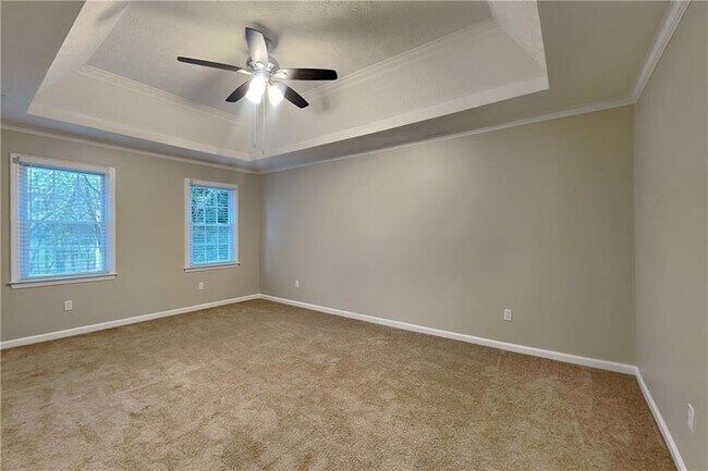 Building Photo - 1595 Thoreau Dr