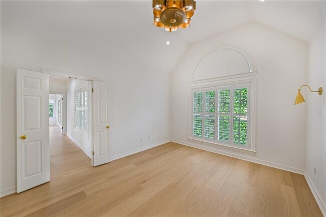 Building Photo - 5305 Cuesta Verde