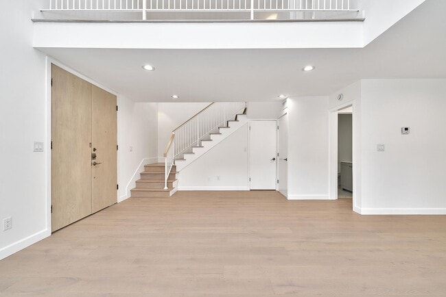 Building Photo - 843 4th St