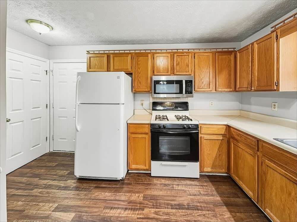 Building Photo - 3302 Glynn Mill Dr