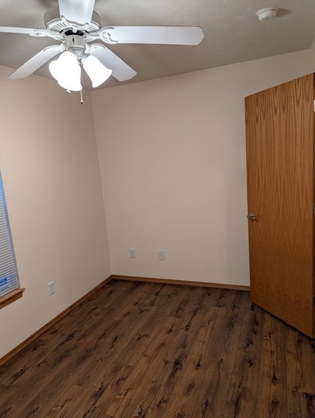 Building Photo - 1001 Wartburg Dr