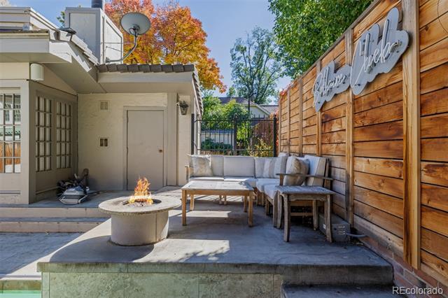 Building Photo - 353 Bellaire St