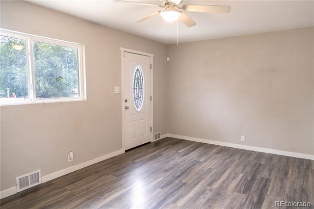 Building Photo - 518 Huron Rd