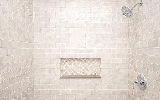 Building Photo - 8 Pleasant St