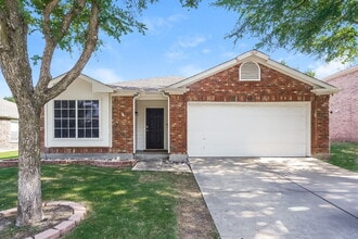 Building Photo - 4004 Sonoma Dr