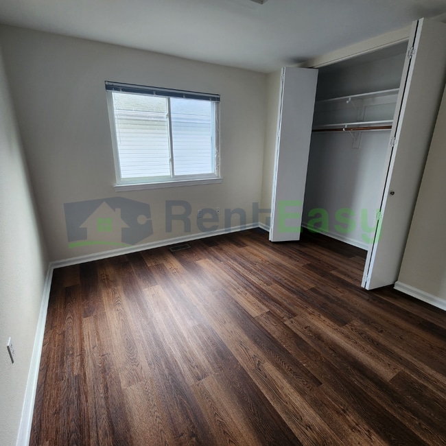 Building Photo - 5340 Chatham Lake Dr