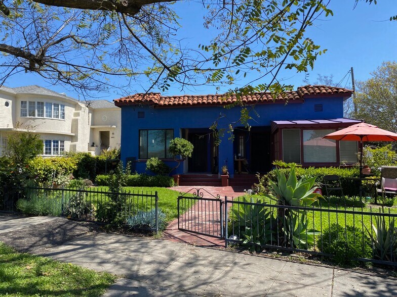 Building Photo - 1722 S Redondo Blvd