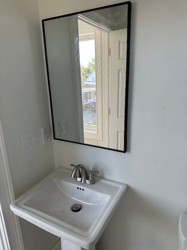 Building Photo - 15 Sybaris St