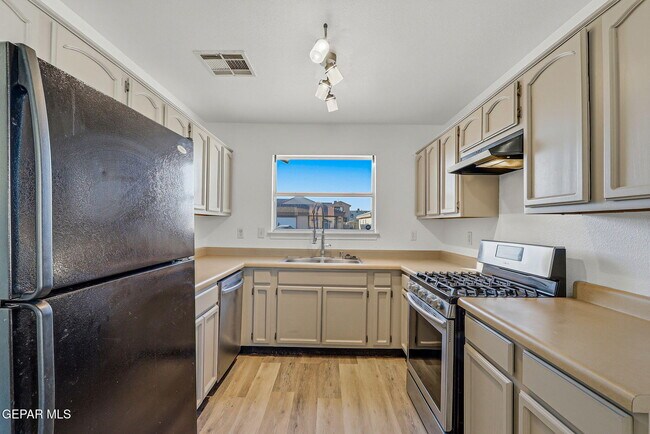 Building Photo - 11864 Mesquite Rock Dr