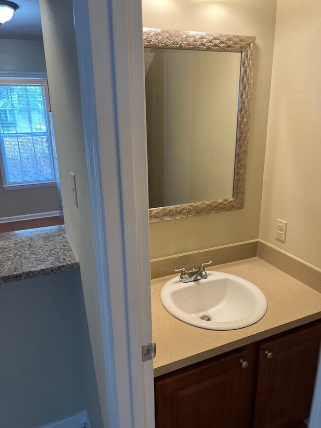 Building Photo - 6611-7227 Bevington Duplex