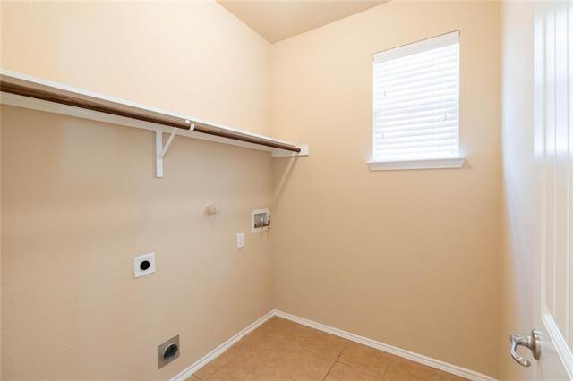 Building Photo - 2233 Canyon Point