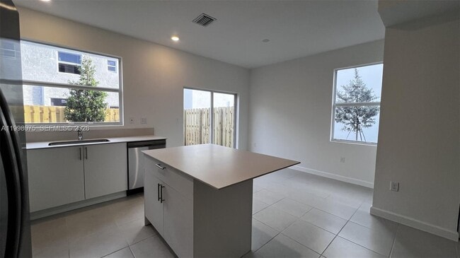 Building Photo - 15583 SW 277th St