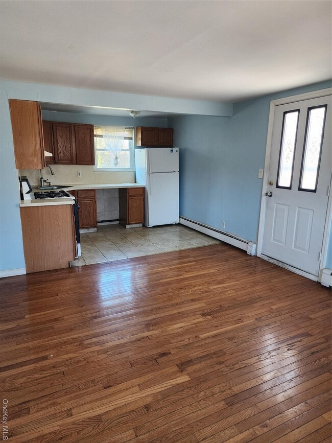 Building Photo - 441 Morris Dr