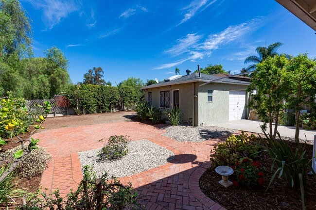 Building Photo - Single Story Craftsman in North Park