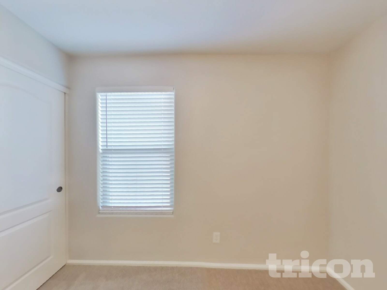 Building Photo - 2111 S 160th Ln