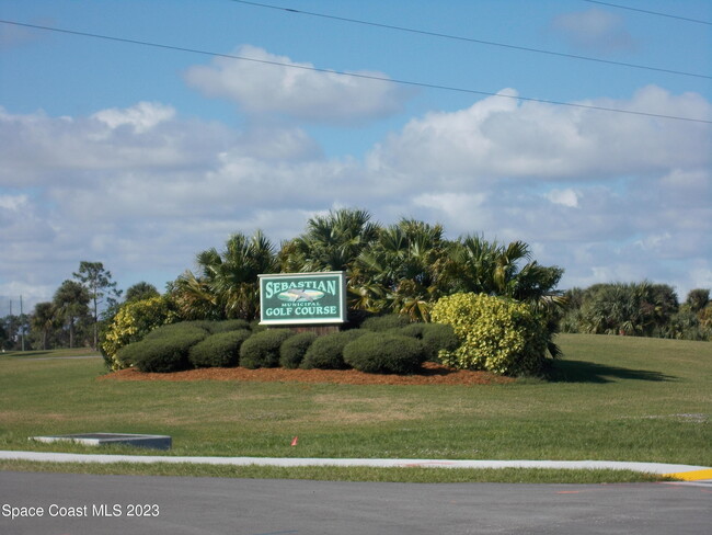 Building Photo - 13485 N Indian River Dr