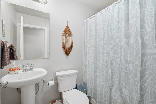 Building Photo - 1605 135th St