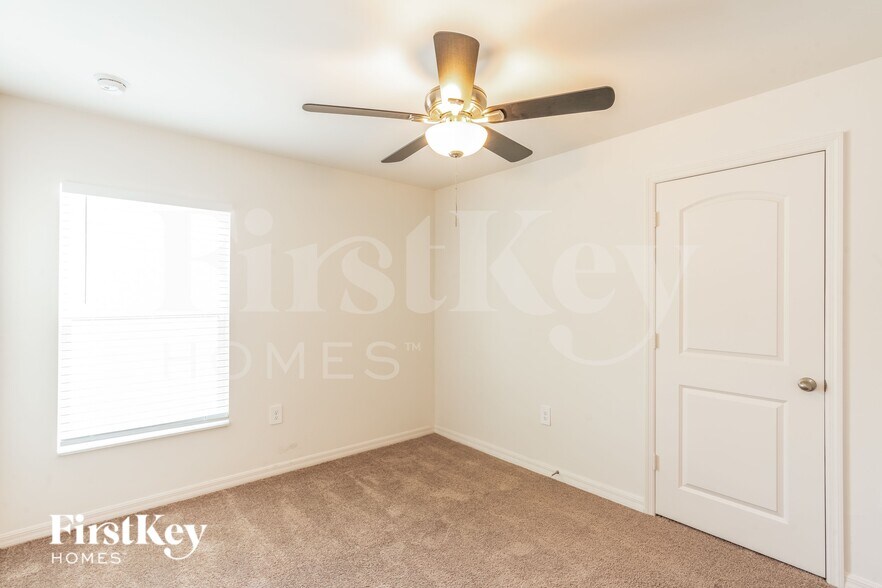 Building Photo - 3446 Colfax Ln