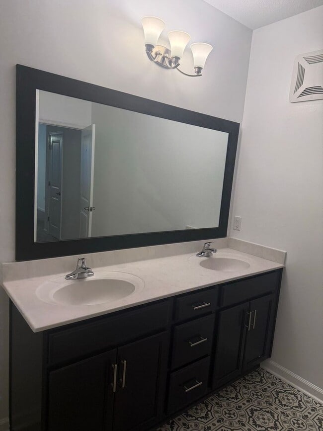 Building Photo - Newly Built 2BR Condo "ASK ABOUT OUR ZERO DEPOSIT"