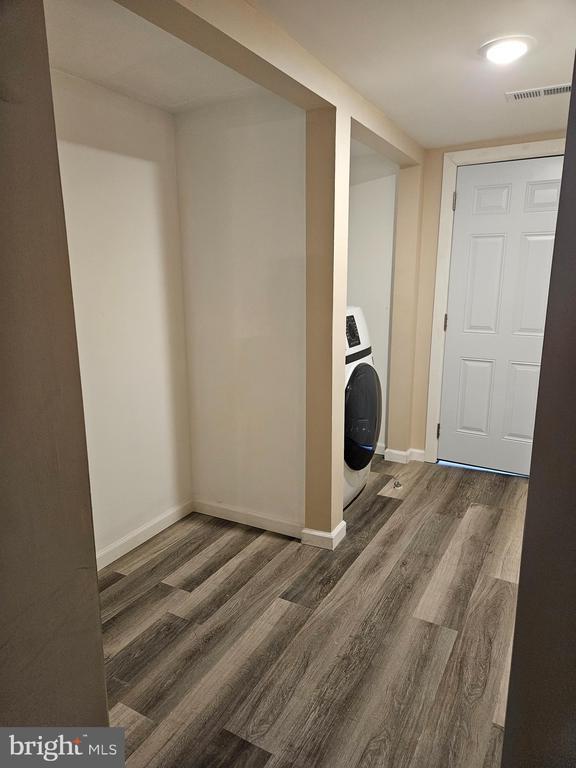 Building Photo - 14 West Ave