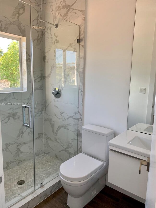 Building Photo - 2852 SW 32nd Ct