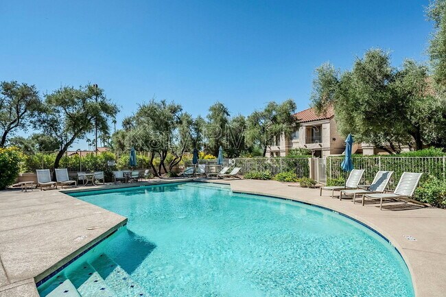 Building Photo - 9707 E Mountain View Rd